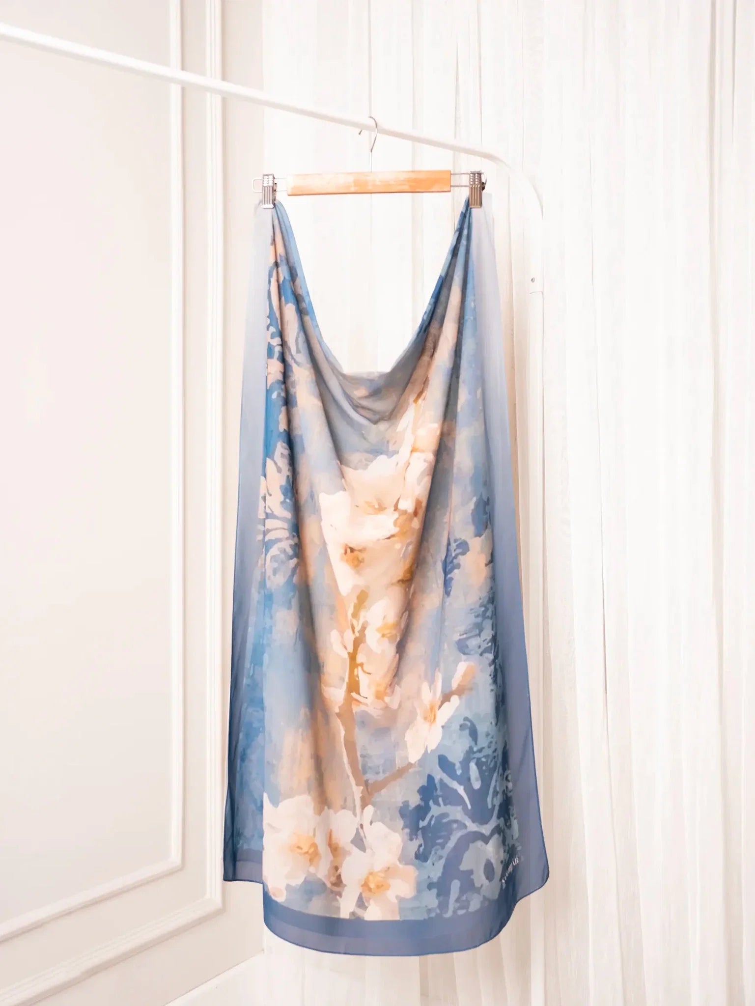 Anoud Scarf