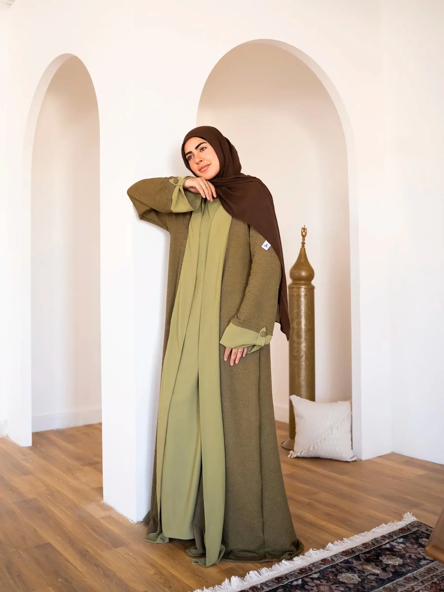 Ruwana Abaya