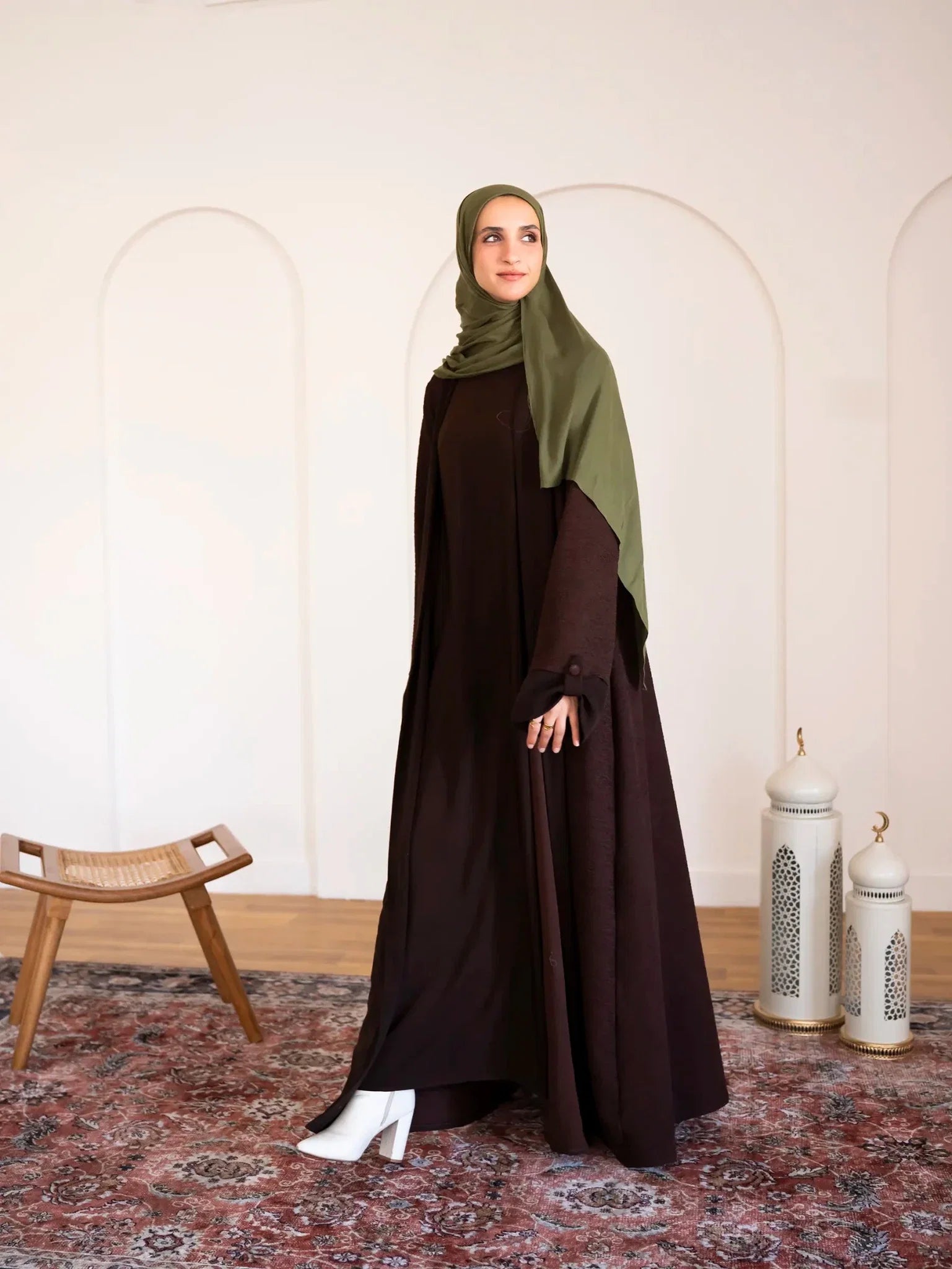 Ruwana Abaya