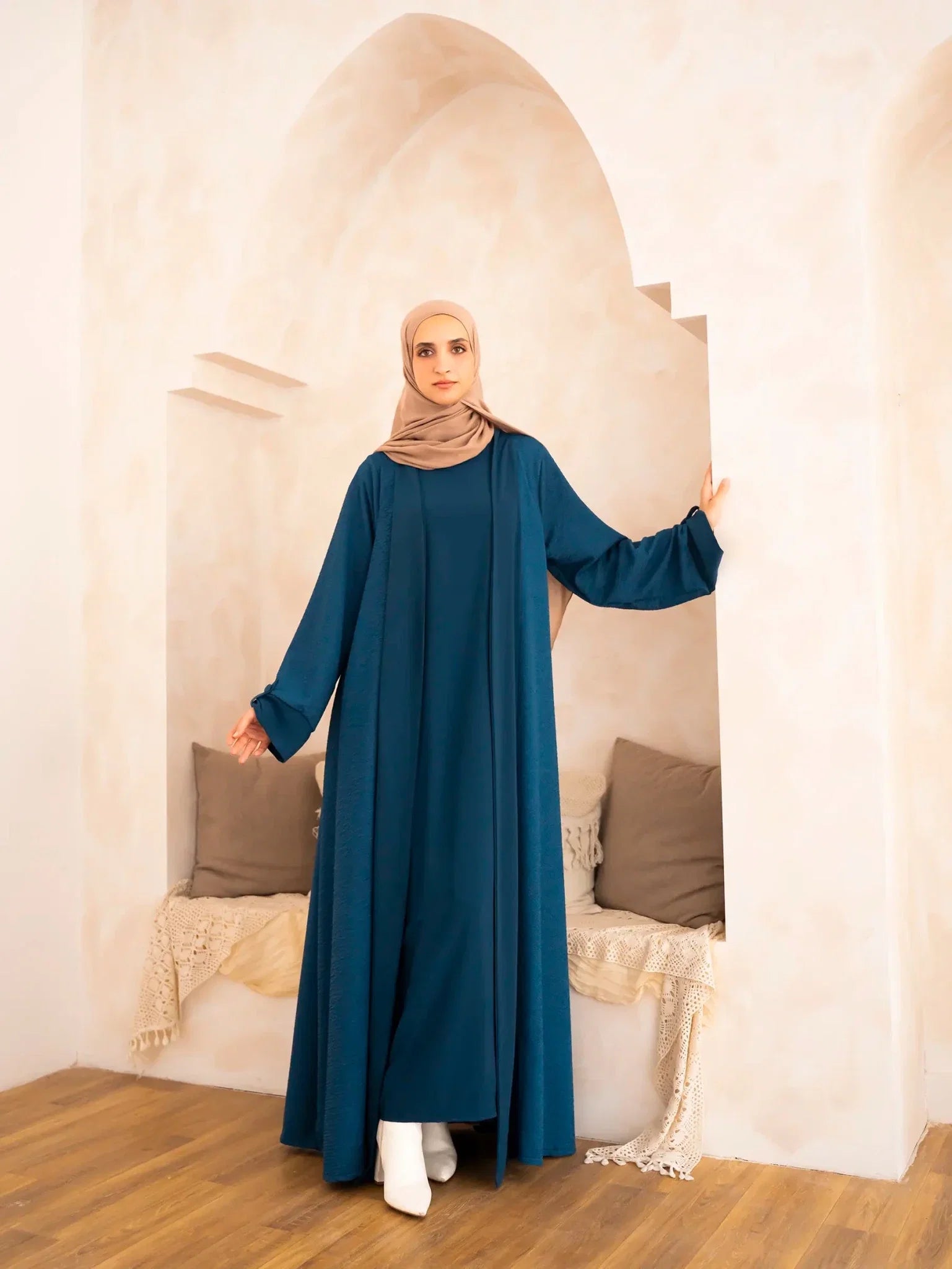 Ruwana Abaya