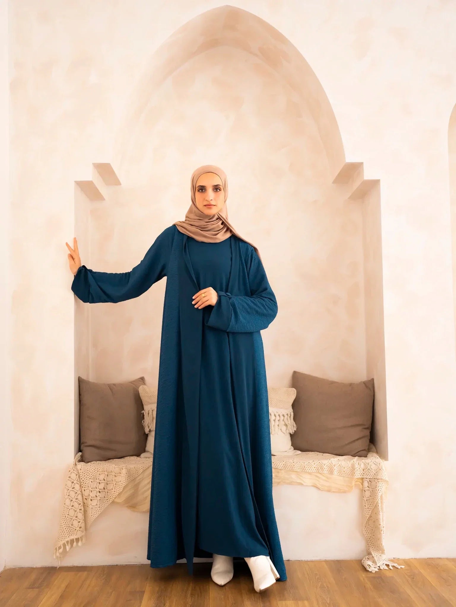 Ruwana Abaya