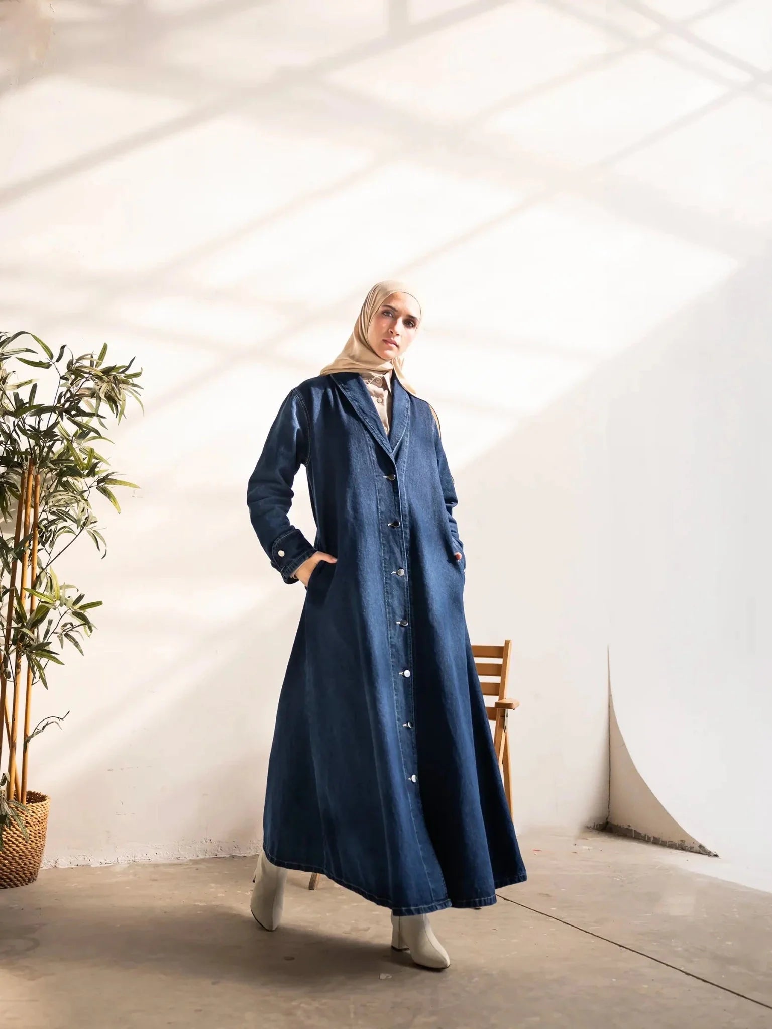 Valera Dress – The Essence of Bold Modesty